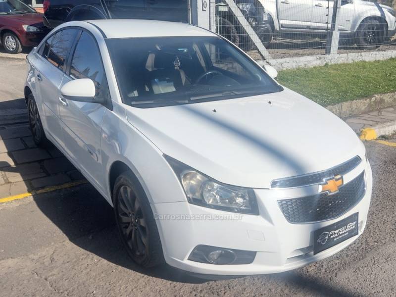 CHEVROLET - CRUZE - 2013/2013 - Branca - R$ 49.900,00