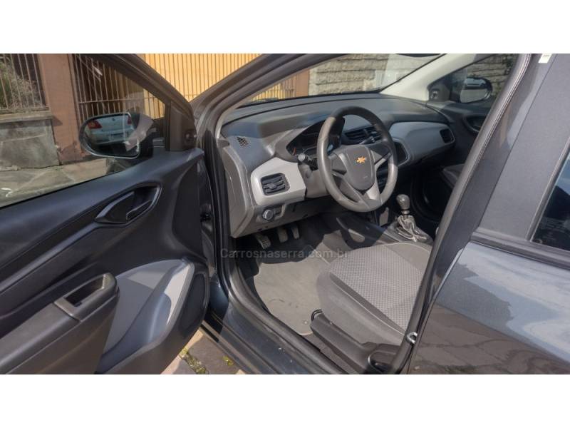 CHEVROLET - ONIX - 2018/2019 - Cinza - R$ 50.900,00