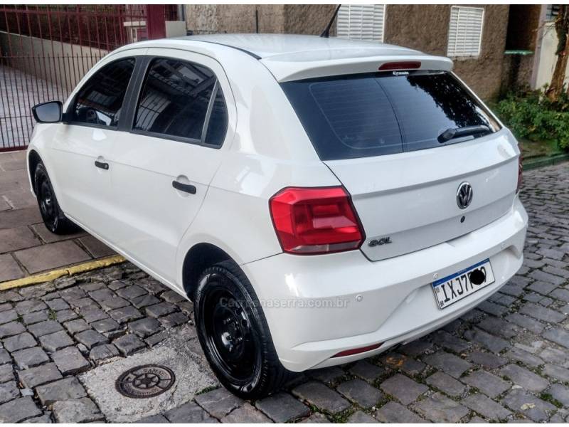 VOLKSWAGEN - GOL - 2016/2017 - Branca - R$ 41.900,00