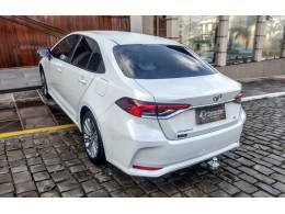 TOYOTA - COROLLA - 2020/2021 - Branca - R$ 121.900,00