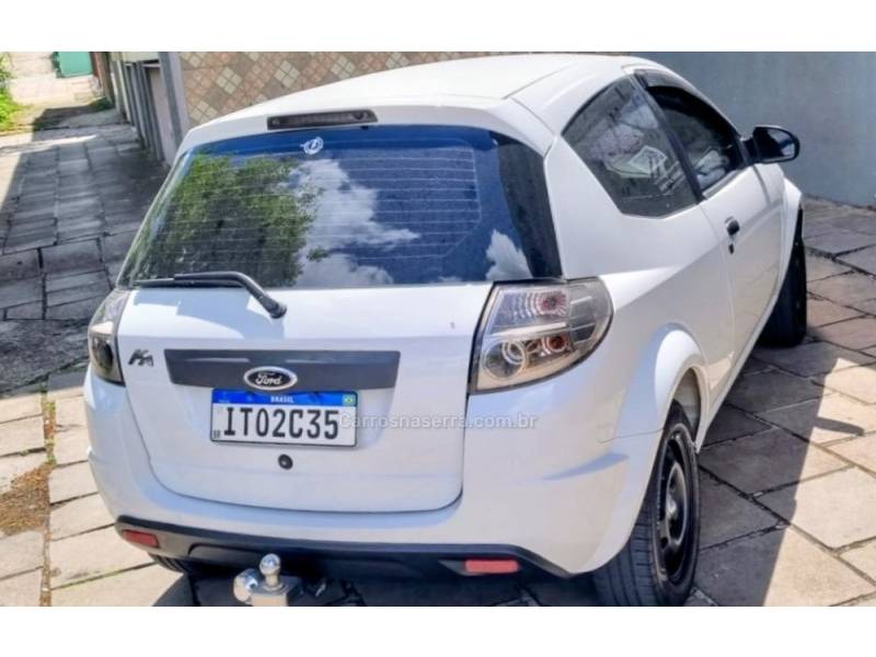 FORD - KA - 2012/2013 - Branca - R$ 26.900,00