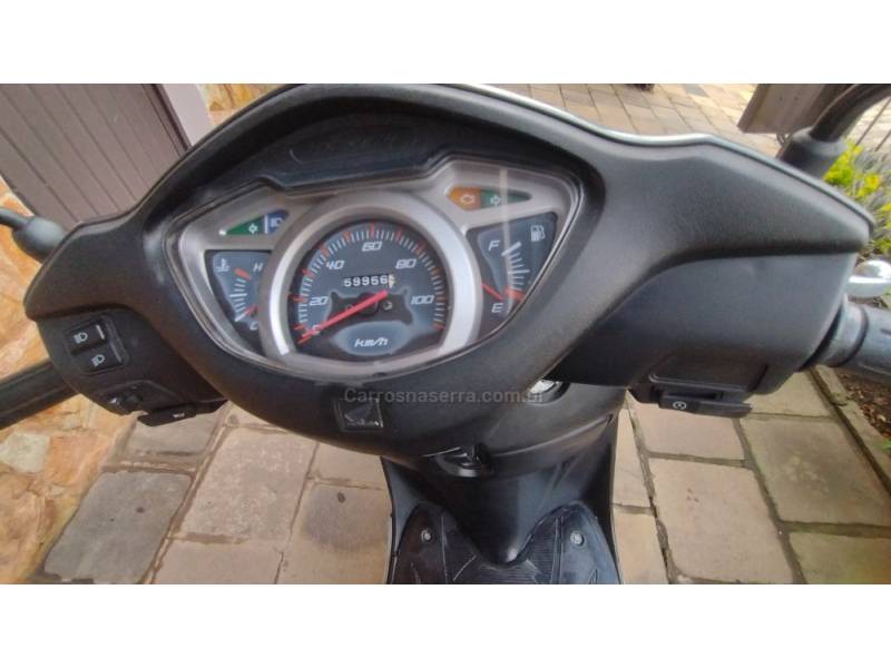 HONDA - LEAD 110 - 2010/2010 - Cinza - R$ 9.500,00