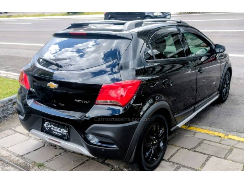 CHEVROLET - ONIX - 2019/2019 - Preta - R$ 52.900,00