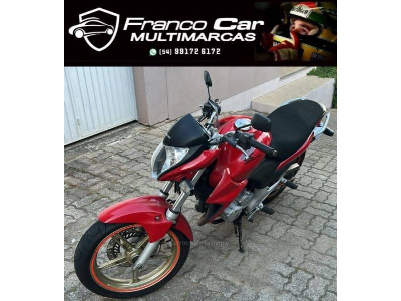 HONDA - CB 300R - 2015/2015 - Vermelha - R$ 16.900,00