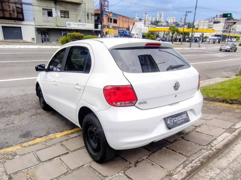 VOLKSWAGEN - GOL - 2015/2015 - Branca - R$ 37.900,00