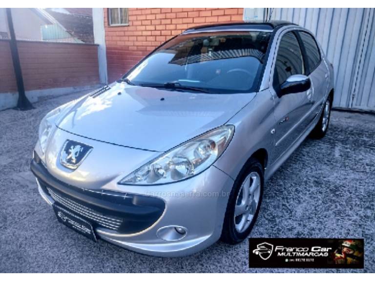 PEUGEOT - 207 - 2010/2011 - Prata - R$ 23.900,00