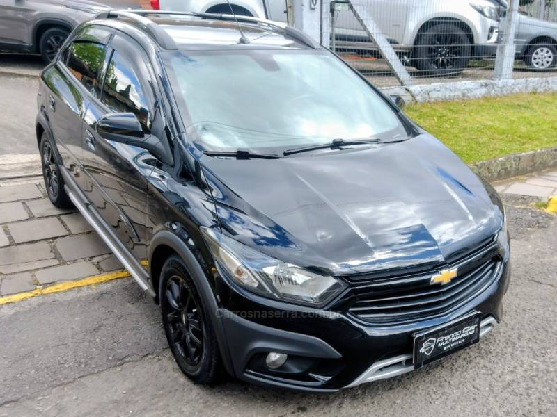 CHEVROLET - ONIX - 2019/2019 - Preta - R$ 52.900,00
