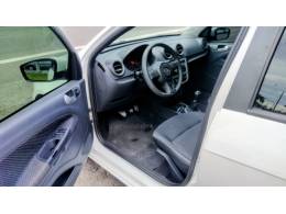 VOLKSWAGEN - GOL - 2015/2015 - Branca - R$ 37.900,00