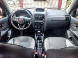FIAT - PALIO - 2015/2015 - Vermelha - R$ 51.900,00