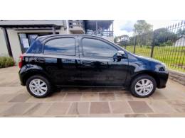 TOYOTA - ETIOS - 2020/2020 - Preta - R$ 75.900,00