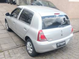 RENAULT - CLIO - 2013/2014 - Prata - R$ 31.900,00