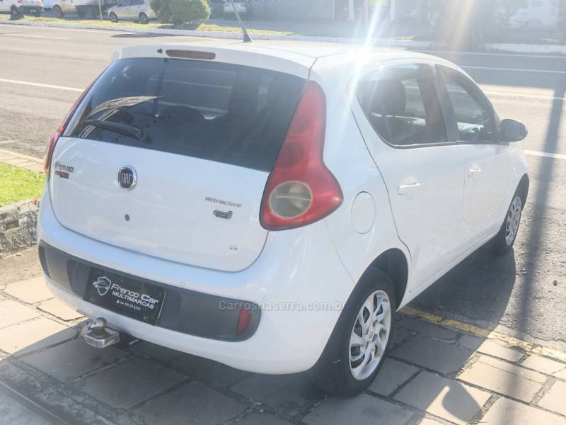 FIAT - PALIO - 2013/2013 - Branca - R$ 34.900,00
