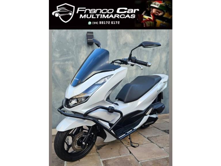 HONDA - PCX - 2024/2025 - Branca - R$ 21.000,00